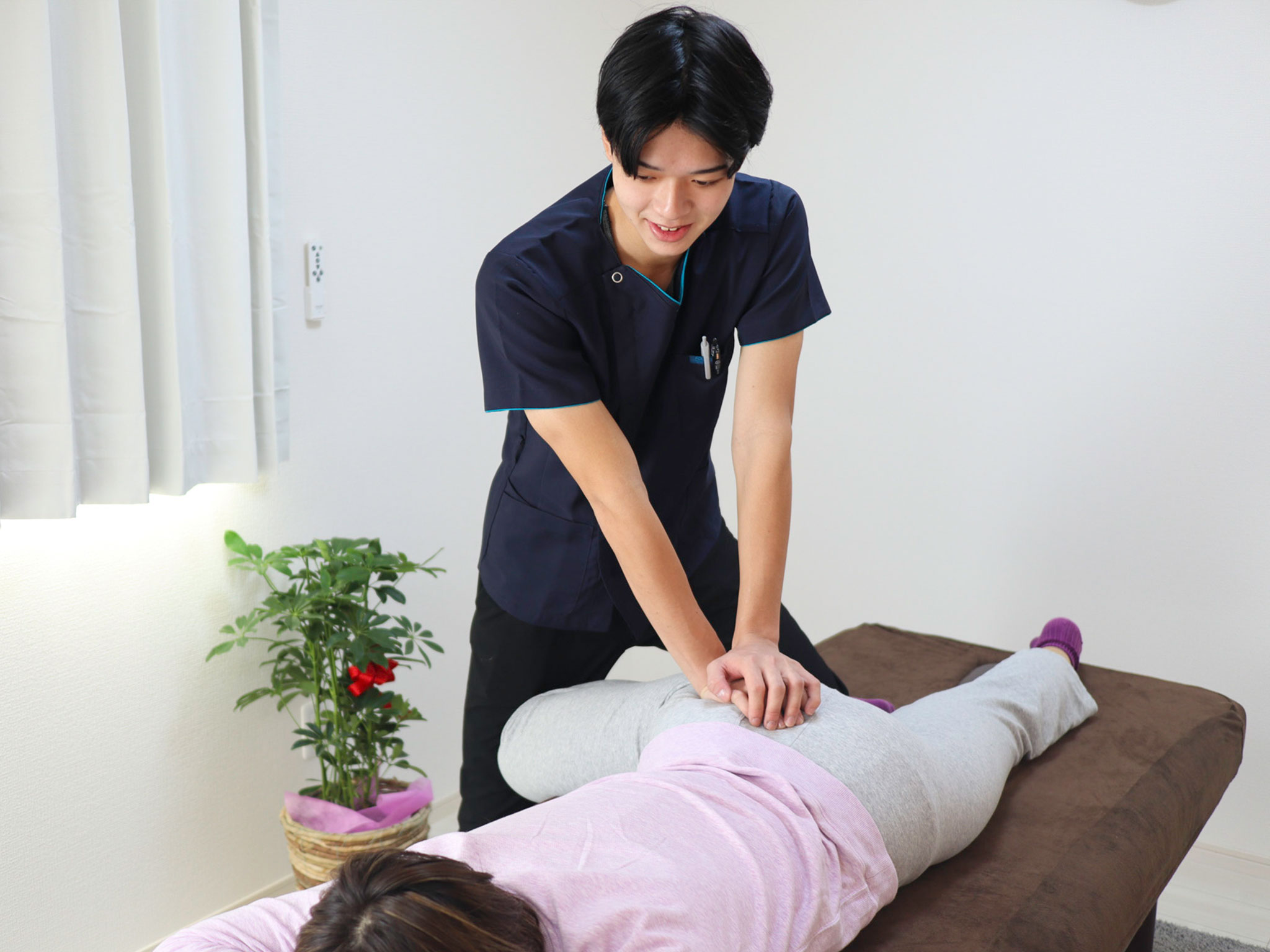 整体院の診療風景